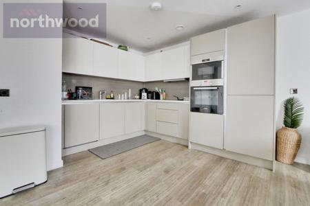 2 bedroom Flat to let in Leetham House, City Centre, York, YO1