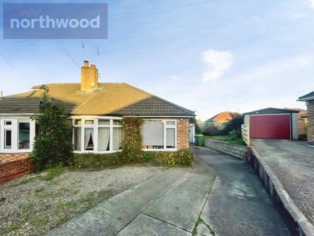 2 bedroom Bungalow to let in Nursery Gardens, York, YO10