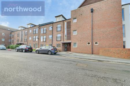 2 bedroom Flat for sale in Lawrence Square, York, YO10