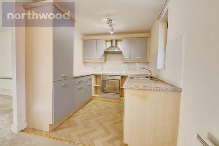 2 bedroom Flat for sale in Lawrence Square, York, YO10