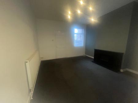 3 bedroom Terraced House to let in Amington Road, Bolehall, Tamworth, B77