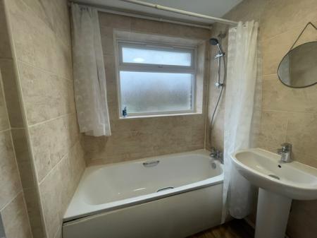 3 bedroom Semi-detached house to let in Romney, Belgrave, Tamworth, B77