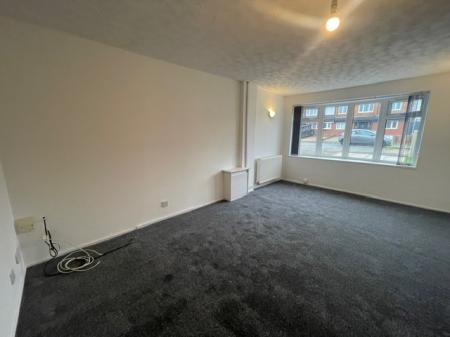 3 bedroom Semi-detached house to let in Romney, Belgrave, Tamworth, B77