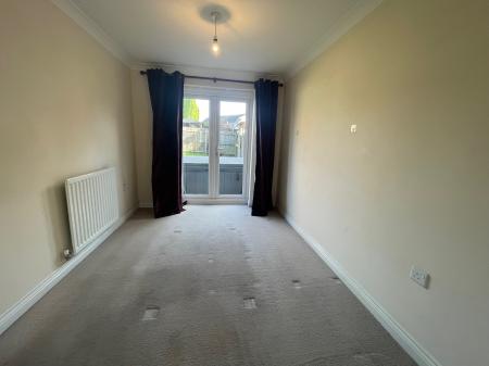 4 bedroom Detached house to let in Lychgate Close, Lakeside, Tamworth, B77