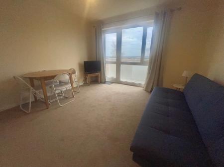 2 bedroom Flat to let in Hobs Road, Lichfield, WS13