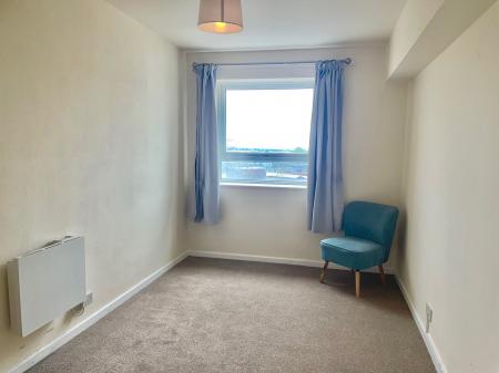 2 bedroom Flat to let in Hobs Road, Lichfield, WS13