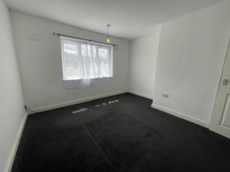 3 bedroom Terraced House to let in Chesterton Way, Leyfields, Tamworth, B79