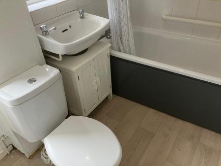 3 bedroom Terraced House to let in Chesterton Way, Leyfields, Tamworth, B79
