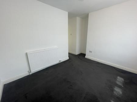 3 bedroom Terraced House to let in Chesterton Way, Leyfields, Tamworth, B79