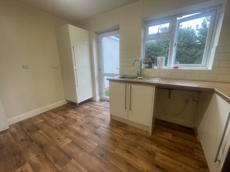 2 bedroom Semi-detached house to let in Furness, Glascote, Tamworth, B77