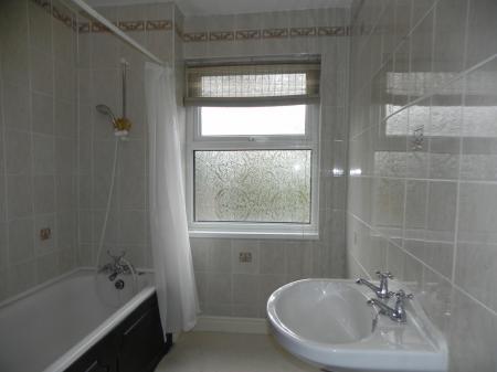 2 bedroom Semi-detached house to let in Woodhouse Lane, Amington, Tamworth, B77