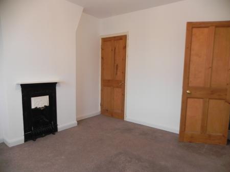 2 bedroom Semi-detached house to let in Woodhouse Lane, Amington, Tamworth, B77