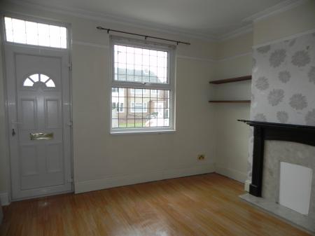 2 bedroom Semi-detached house to let in Woodhouse Lane, Amington, Tamworth, B77