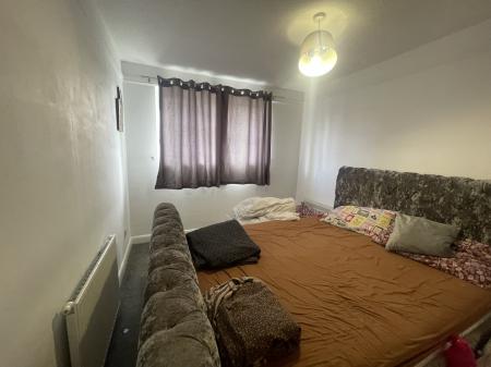 3 bedroom Semi-detached house to let in Lowforce, Wilnecote, B77