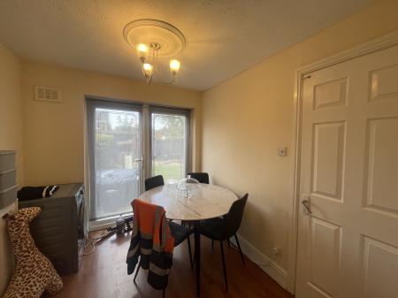 3 bedroom Semi-detached house to let in Lowforce, Wilnecote, B77