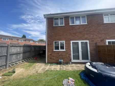 3 bedroom Semi-detached house to let in Lowforce, Wilnecote, B77