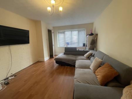 3 bedroom Semi-detached house to let in Lowforce, Wilnecote, B77