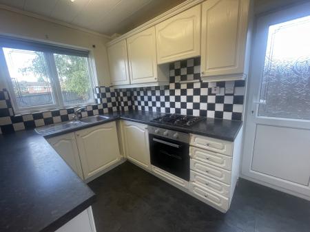 3 bedroom Semi-detached house to let in Lowforce, Wilnecote, B77