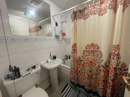 1 bedroom Flat to let in St Edithas Court, Off Kensington Drive, Tamworth, B79