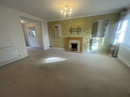 4 bedroom Detached house to let in Leyland Road, Glascote, Tamworth, B77