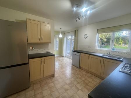 4 bedroom Detached house to let in Leyland Road, Glascote, Tamworth, B77