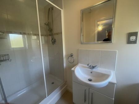 4 bedroom Detached house to let in Leyland Road, Glascote, Tamworth, B77