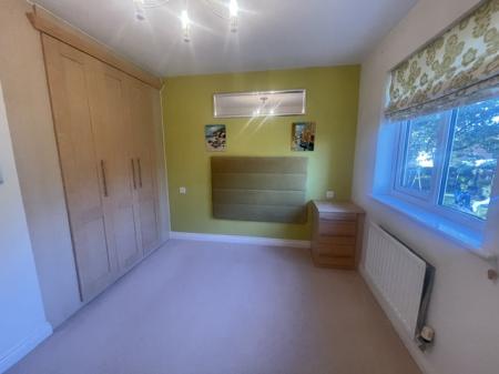 4 bedroom Detached house to let in Leyland Road, Glascote, Tamworth, B77
