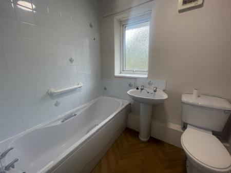 2 bedroom Maisonette to let in Comberford Road, Tamworth, B79