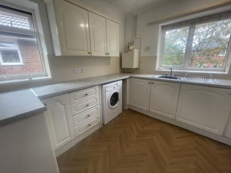 2 bedroom Maisonette to let in Comberford Road, Tamworth, B79
