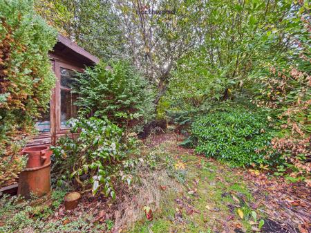 3 bedroom Detached house for sale in Acton Gate, Wrexham, LL11