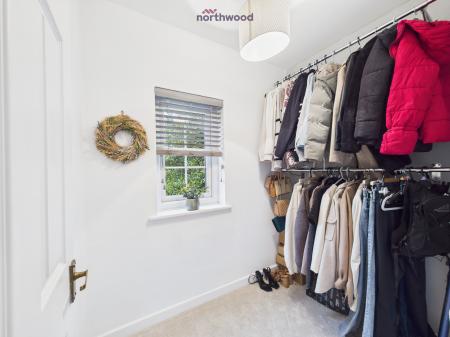 2 bedroom Terraced House for sale in Chapel Street, Holt, LL13