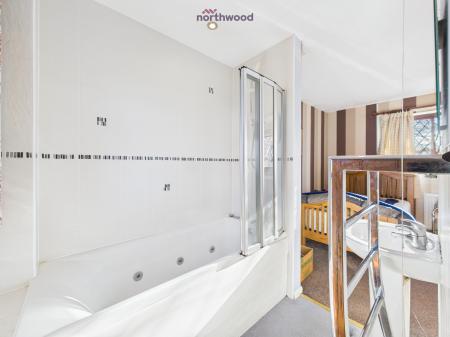 2 bedroom Terraced House for sale in Llwyn Fields, Oswestry, SY11