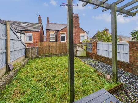 2 bedroom Semi-detached house for sale in Valley View, Wrexham, LL11