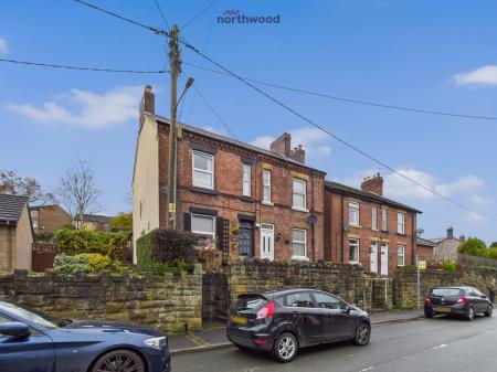 2 bedroom Semi-detached house for sale in Valley View, Wrexham, LL11