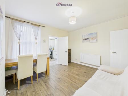 2 bedroom Terraced House for sale in Wrexham Road, Wrexham, LL14