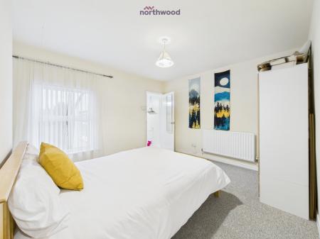 2 bedroom Terraced House for sale in Wrexham Road, Wrexham, LL14