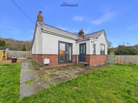 2 bedroom Detached bungalow for sale in Gresford Road, Wrexham, LL12