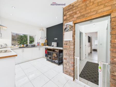 2 bedroom Detached bungalow for sale in Gresford Road, Wrexham, LL12