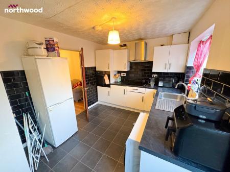 2 bedroom Terraced House for sale in Bryn Street, Ruabon, Wrexham, LL14
