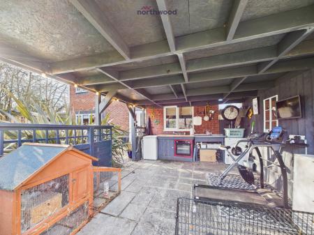 3 bedroom Detached house for sale in Shellbrook Drive, Ruabon, Wrexham, LL14