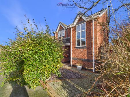 3 bedroom Detached house for sale in Shellbrook Drive, Ruabon, Wrexham, LL14