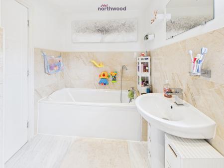 3 bedroom Detached house for sale in Shellbrook Drive, Ruabon, Wrexham, LL14