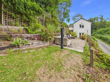 3 bedroom Detached house for sale in Heol Pen Y Felin, Wrexham, LL11