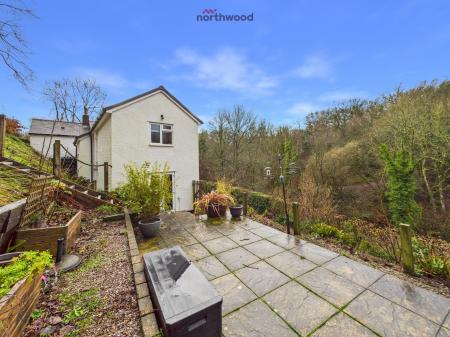 3 bedroom Detached house for sale in Heol Pen Y Felin, Wrexham, LL11