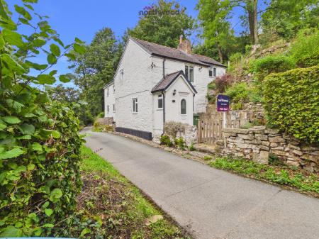 3 bedroom Detached house for sale in Heol Pen Y Felin, Wrexham, LL11