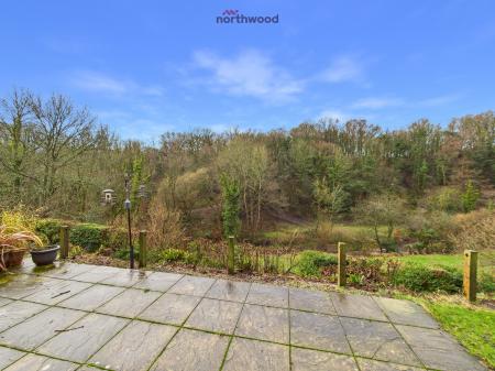 3 bedroom Detached house for sale in Heol Pen Y Felin, Wrexham, LL11