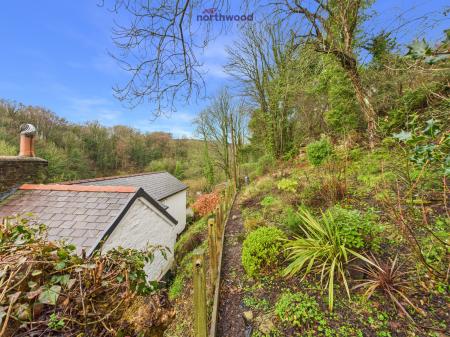 3 bedroom Detached house for sale in Heol Pen Y Felin, Wrexham, LL11