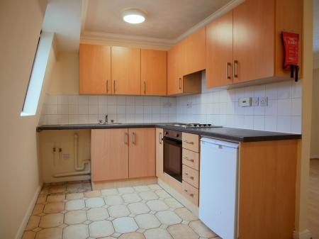 2 bedroom Flat to let in Brook Street, Wrexham, LL13