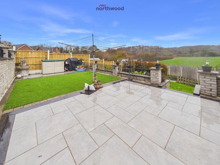 4 bedroom Detached house for sale in Rhuddlan Road, Wrexham, LL14