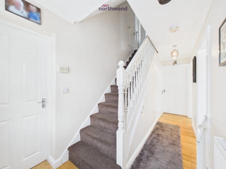 4 bedroom Detached house for sale in Rhuddlan Road, Wrexham, LL14